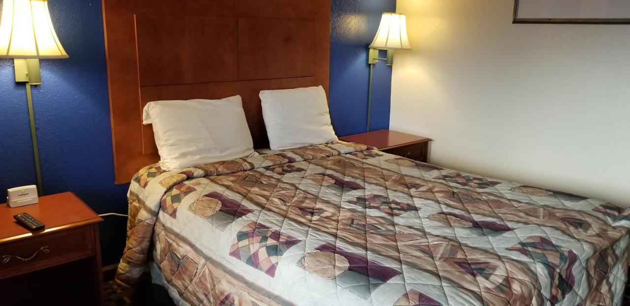 Executive Inn Victoria Ngoại thất bức ảnh