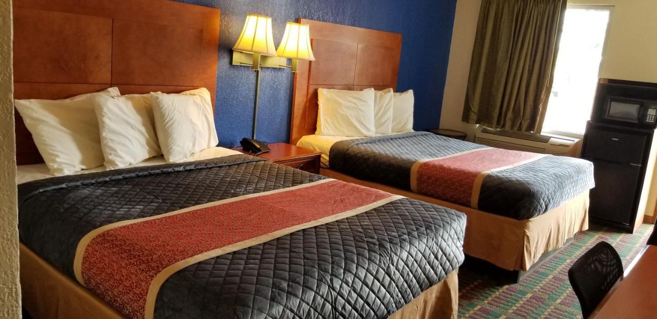 Executive Inn Victoria Ngoại thất bức ảnh